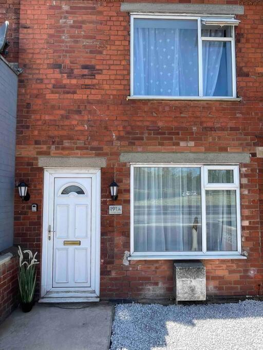 Modern And Spacious House With Hot Tub Apartment Lincoln